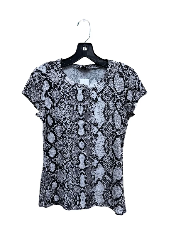 Top Short Sleeve By Express In Snakeskin Print, Size: S